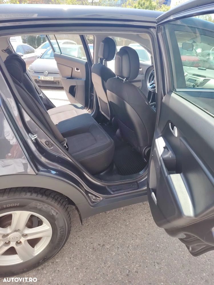 Kia Sportage - 10