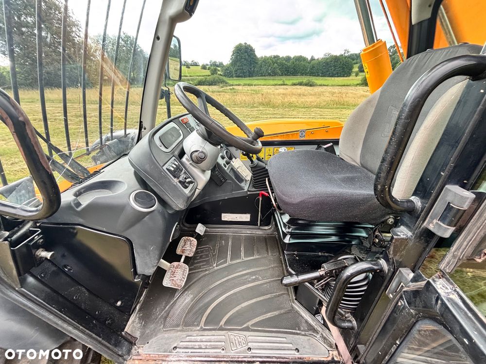JCB - 12