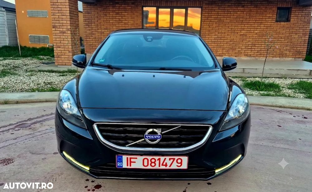 Volvo V40 D4 VEA Momentum - 17