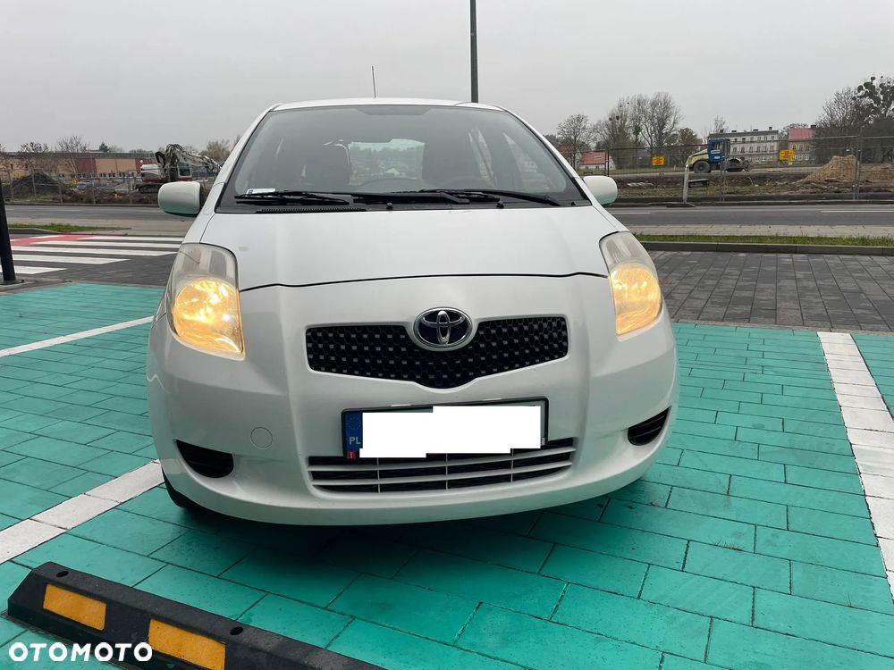 Toyota Yaris 1.0 Terra - 4