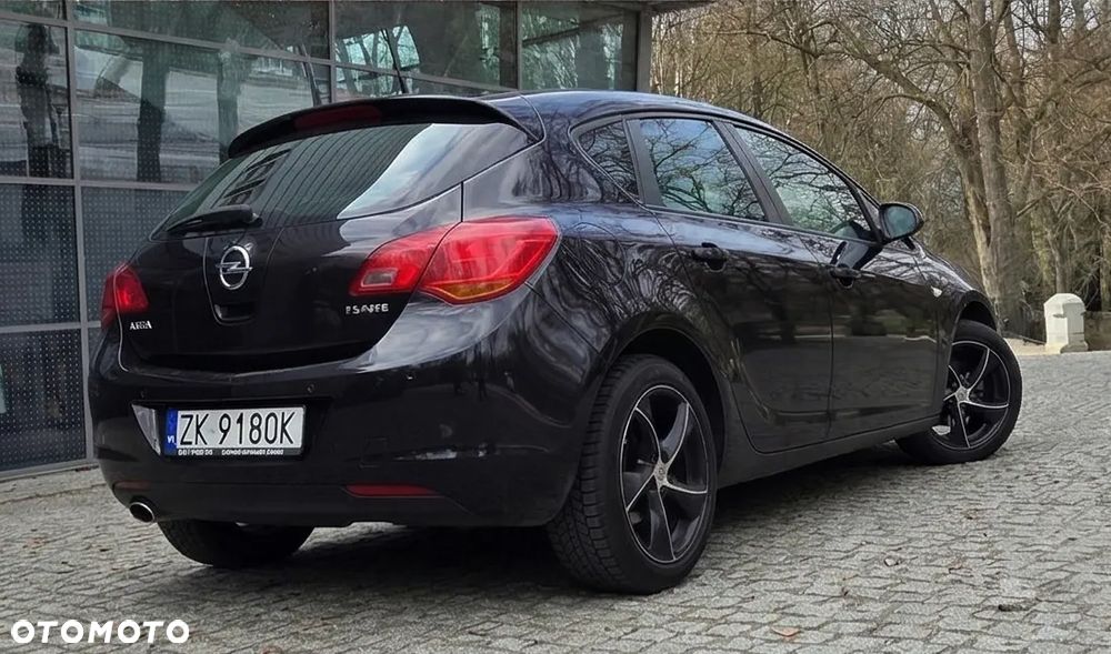 Opel Astra 1.4 Turbo - 8