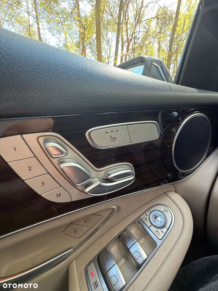 Mercedes-Benz GLC 300 4Matic 9G-TRONIC - 11