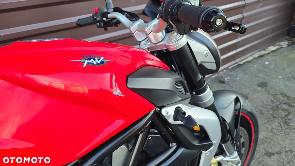 MV AGUSTA Brutale - 3