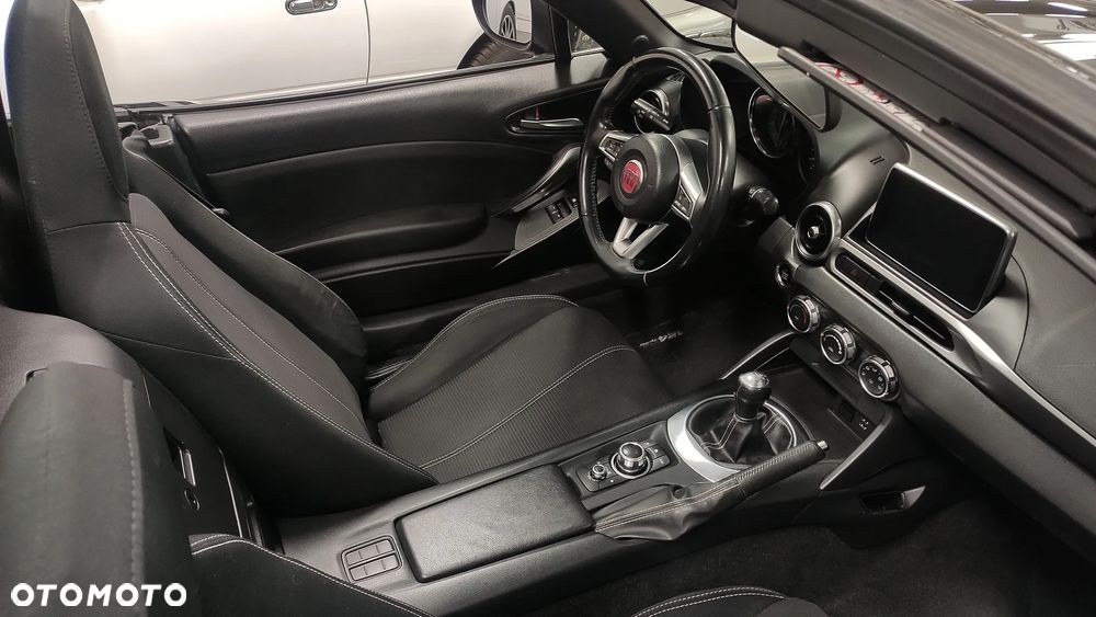 Fiat 124 Spider 1.4 MultiAir Turbo - 24