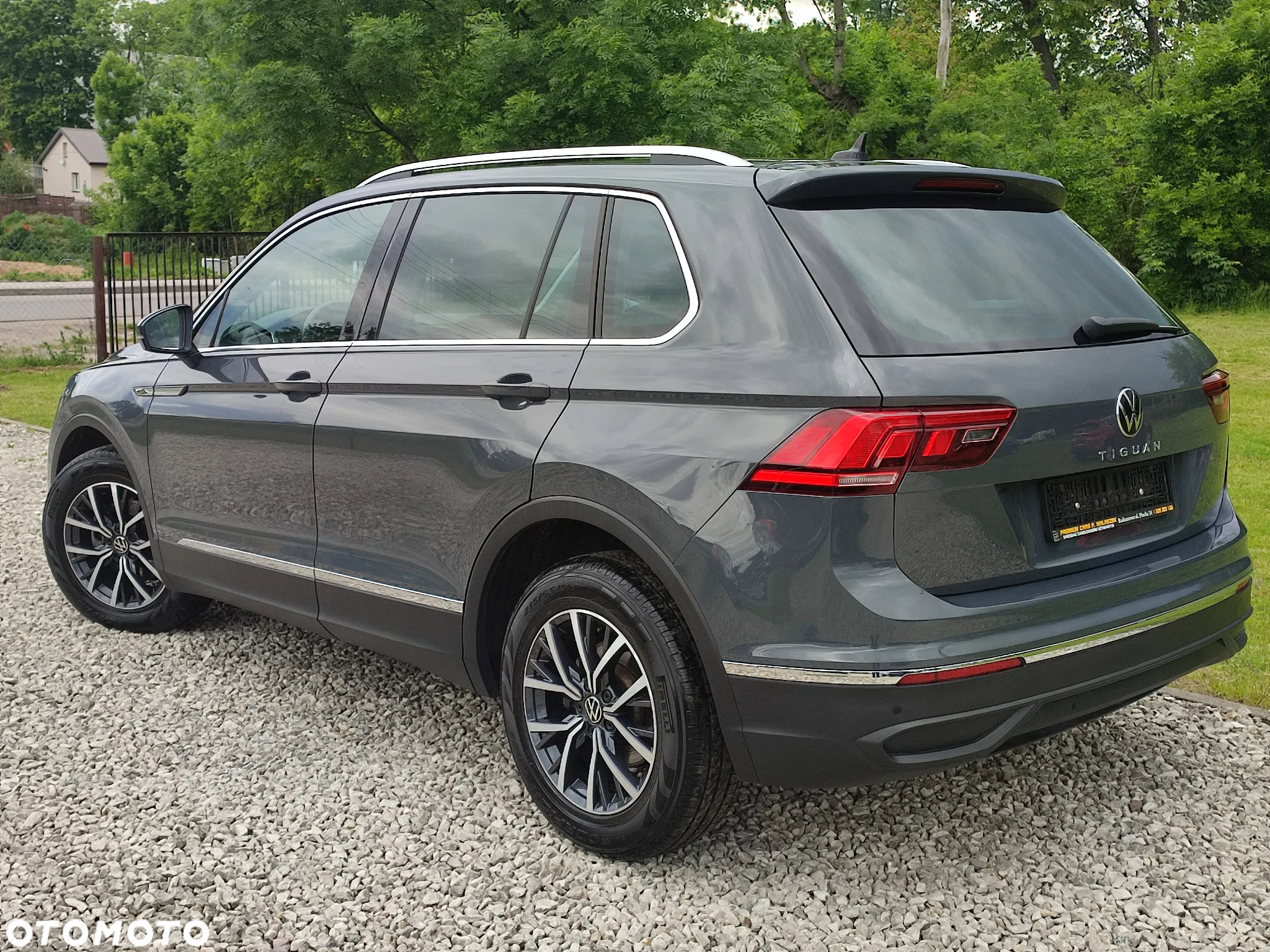 Volkswagen Tiguan - 3