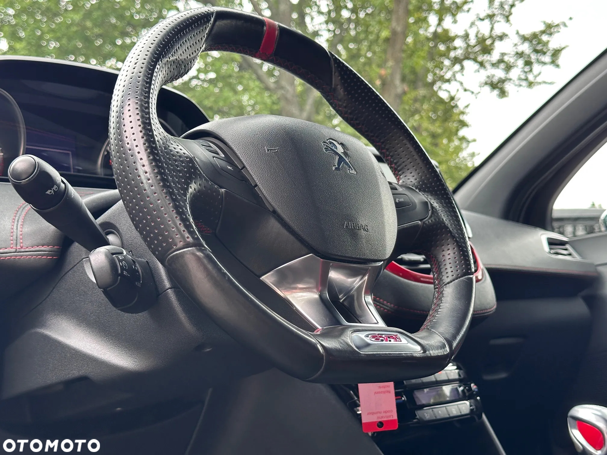 Peugeot 208 1.6 THP GTi - 20