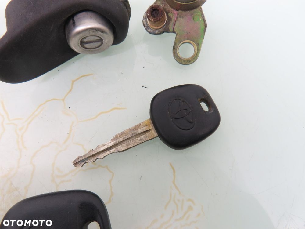 STACYJKA WKŁADKI TOYOTA YARIS I 450200D01 - 6