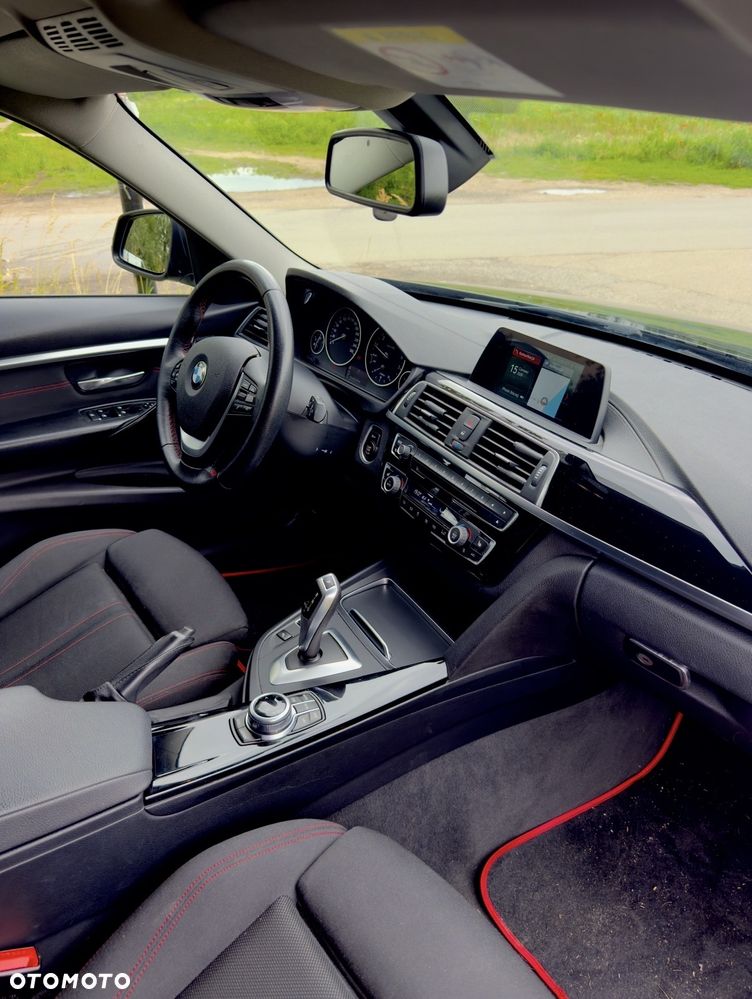 BMW Seria 3 318i Sport Line - 12