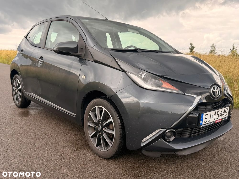 Toyota Aygo x-clusiv - 1