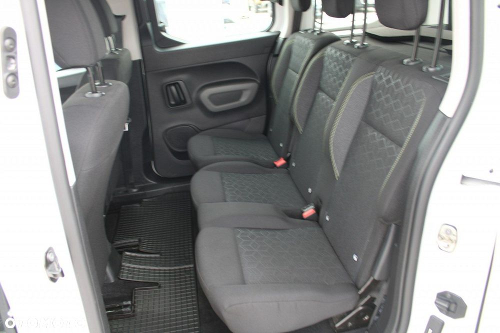 Peugeot Rifter 1.5 BlueHDI Active - 24