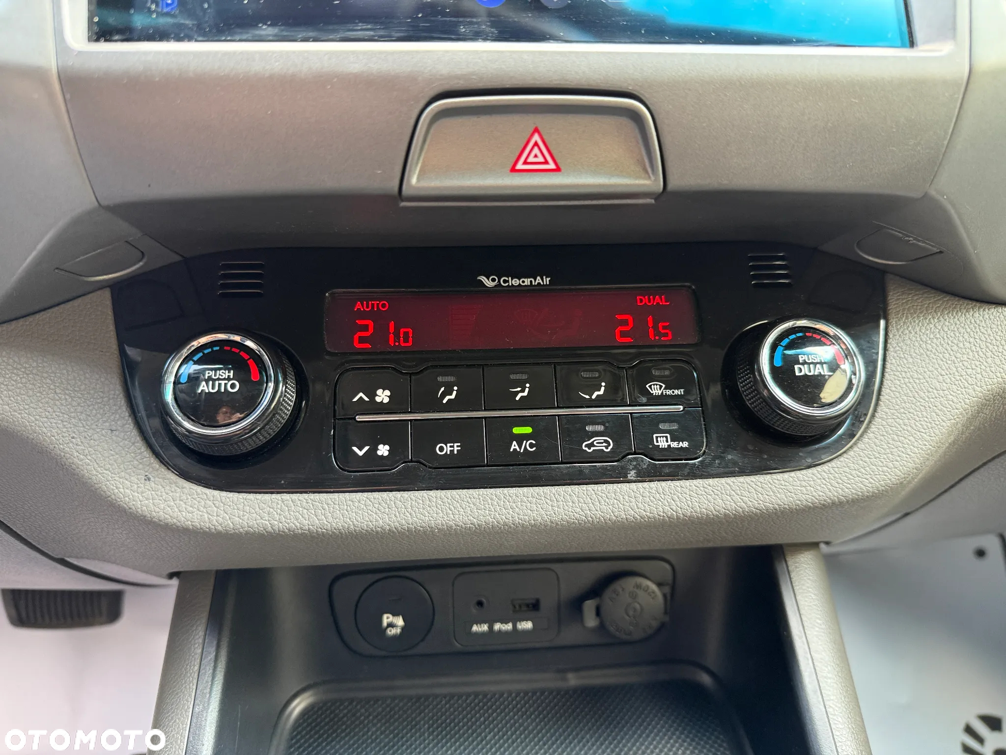 Kia Sportage 2.0 CRDI XL - 11