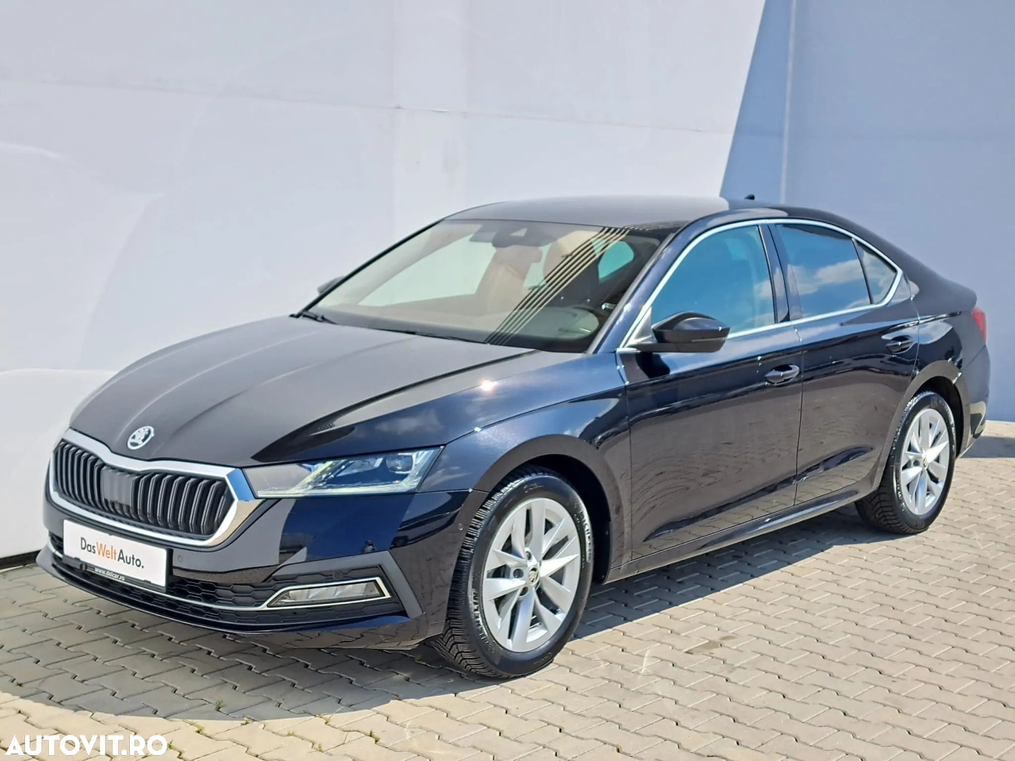 Skoda Octavia 2.0 TDI DSG Style - 1