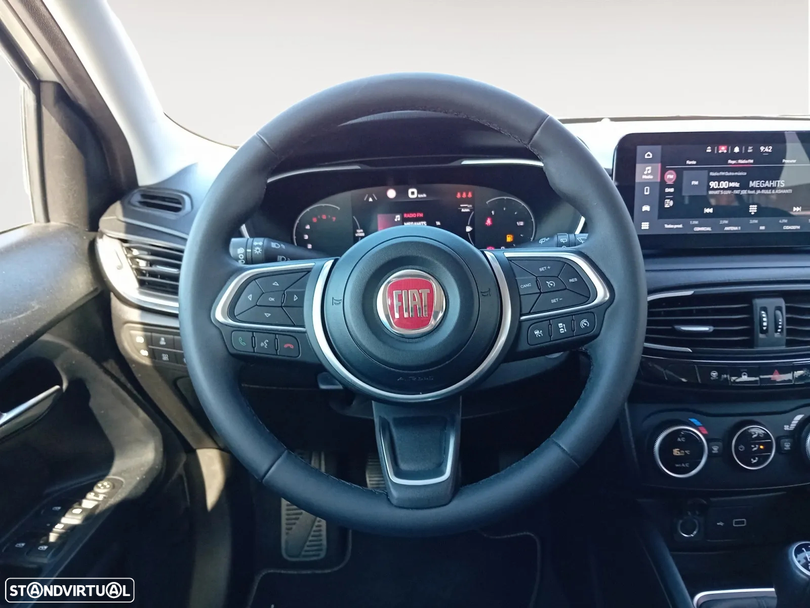 Fiat Tipo Cross 1.3 Multijet - 13