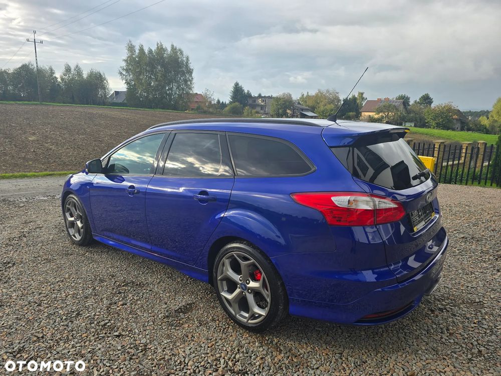 Ford Focus 2.0 EcoBoost ST mit Leder-Sport-Paket - 3