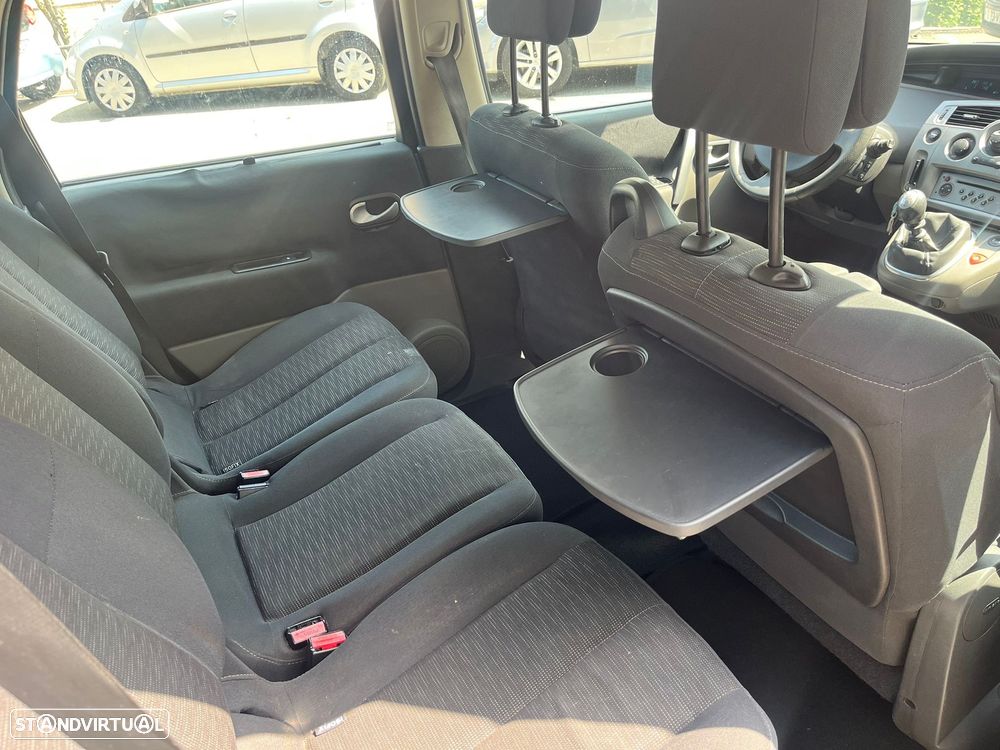Renault Grand Scénic 1.5 dCi Pack Clim 7L. - 15