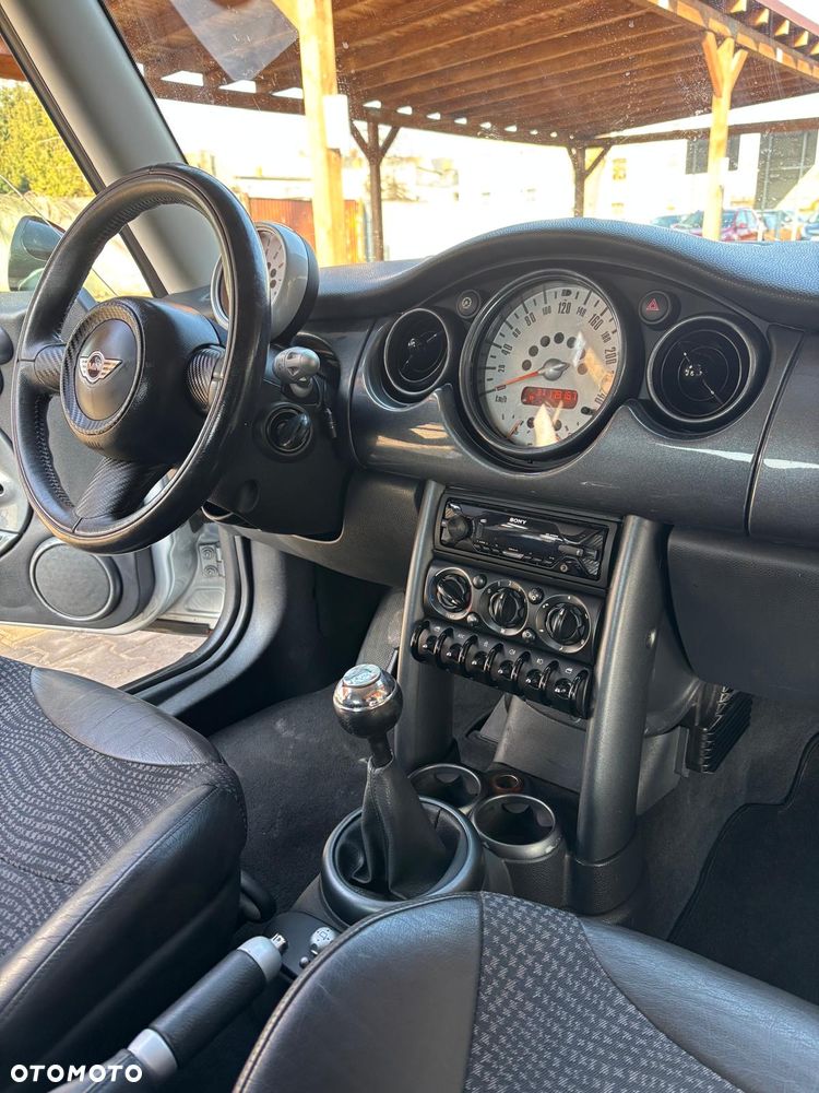 MINI Cooper Seven - 17