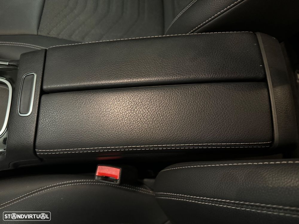 Mercedes-Benz GLB 180 d Progressive - 34