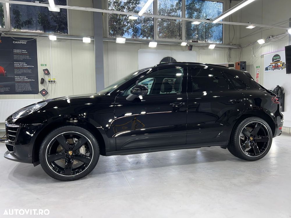 Porsche Macan - 2
