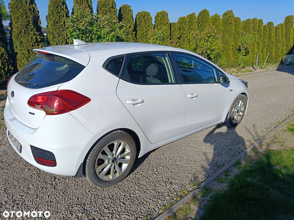 Kia Ceed 1.6 CRDi Smart - 4