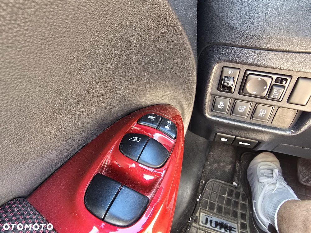 Nissan Juke 1.6 N-Connecta Xtronic EU6 - 9