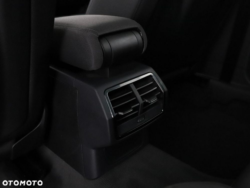 Audi Q3 40 TFSI Quattro S-Line S tronic - 36