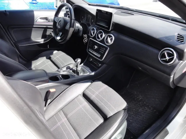 Mercedes-Benz Klasa A 180 d AMG Line - 8
