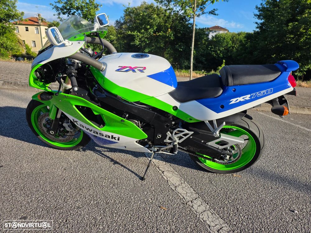 Kawasaki ZXR - 11