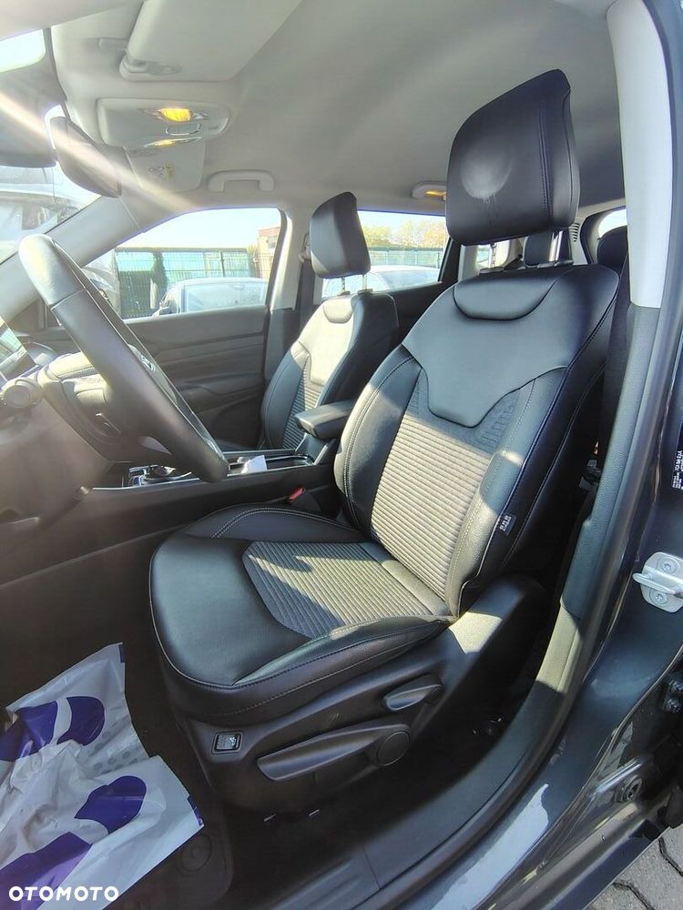 Jeep Compass - 11