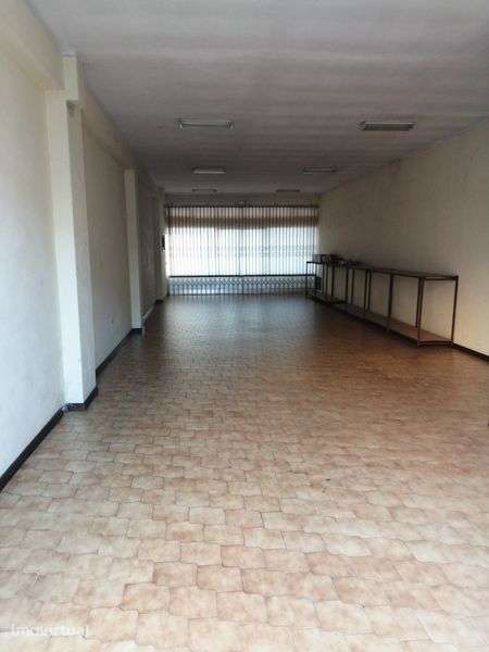 Loja, Armazém, Moselos - Grande imagem: 3/5
