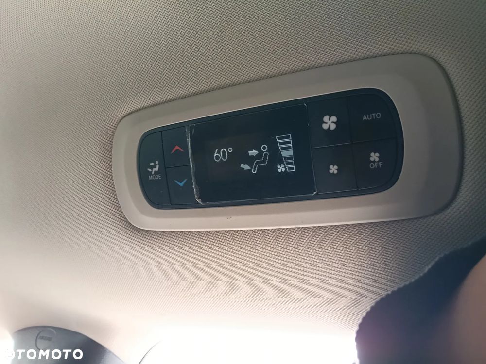 Chrysler Pacifica - 17