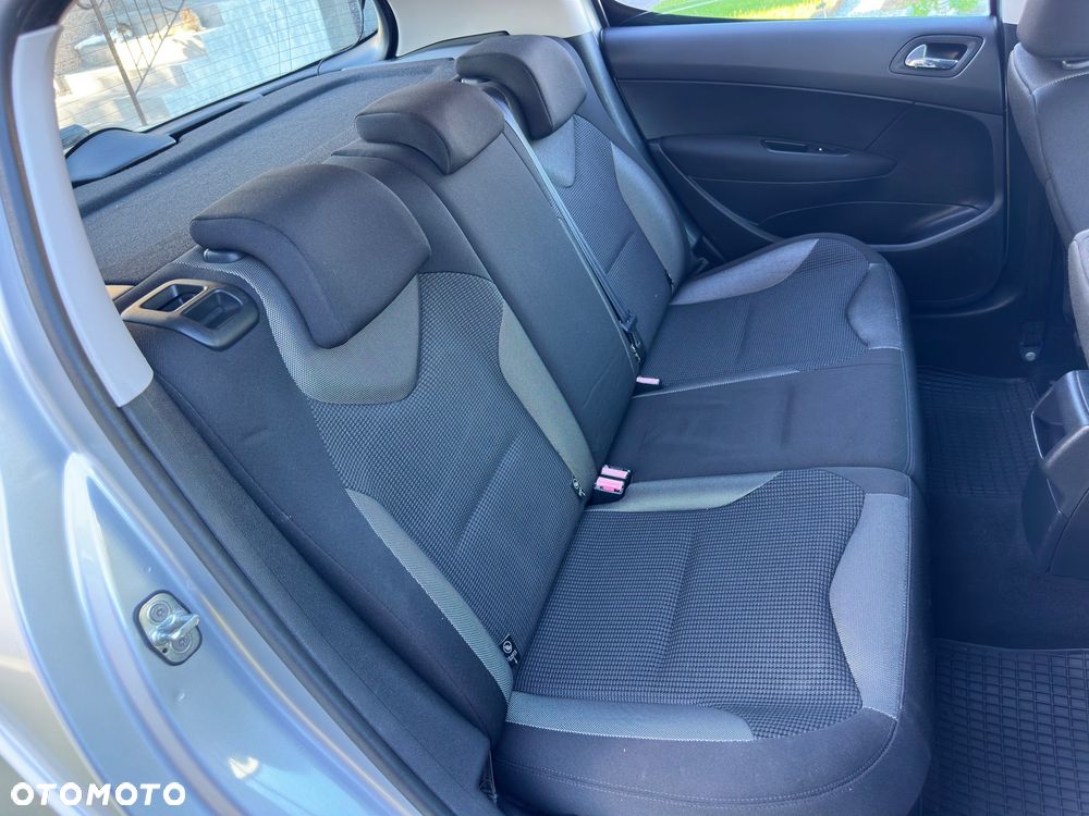 Peugeot 308 120 VTi Style - 19