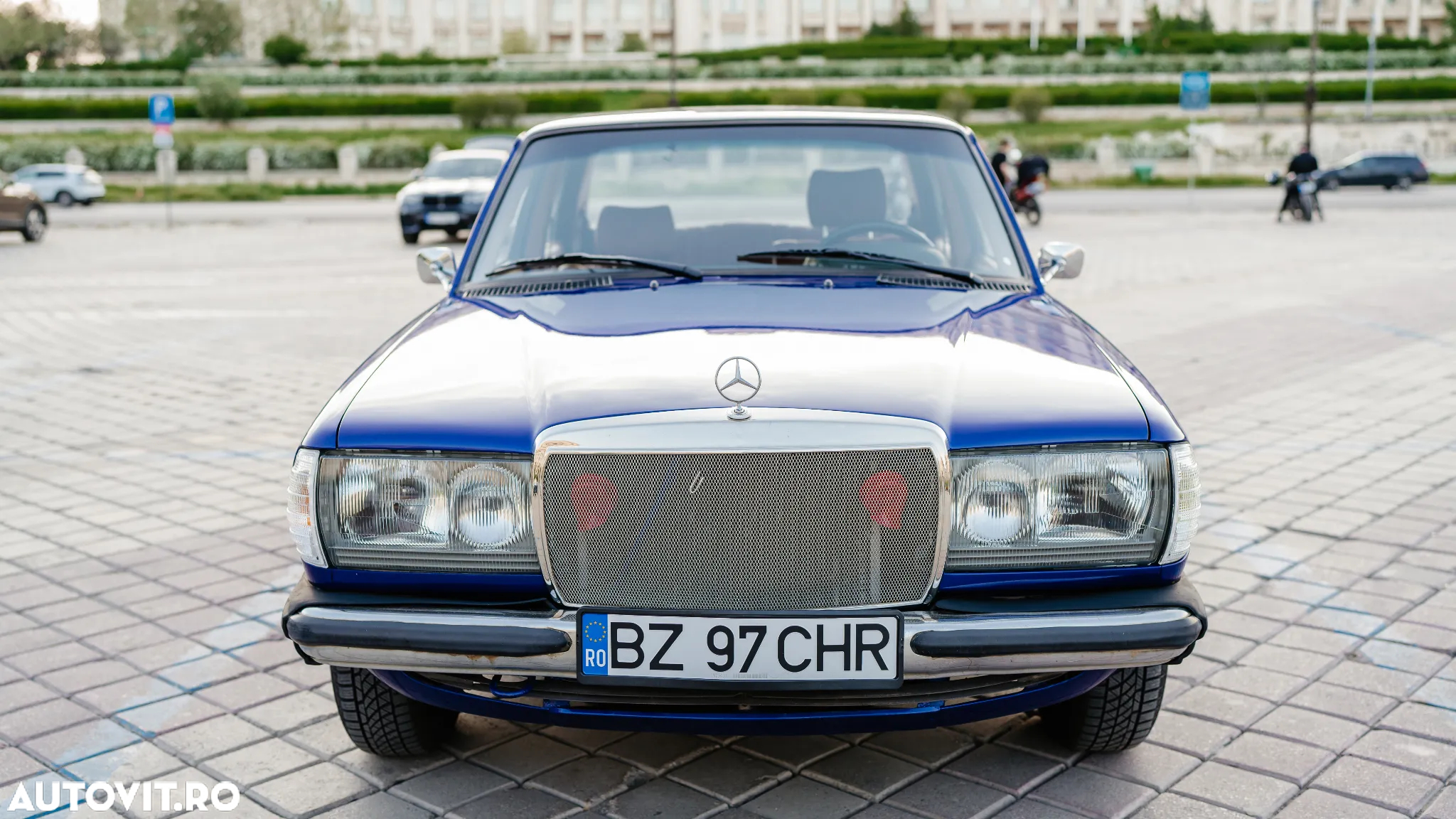 Mercedes-Benz W123 - 19