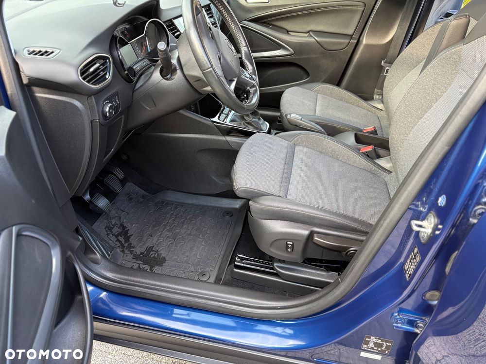 Opel Crossland X - 13