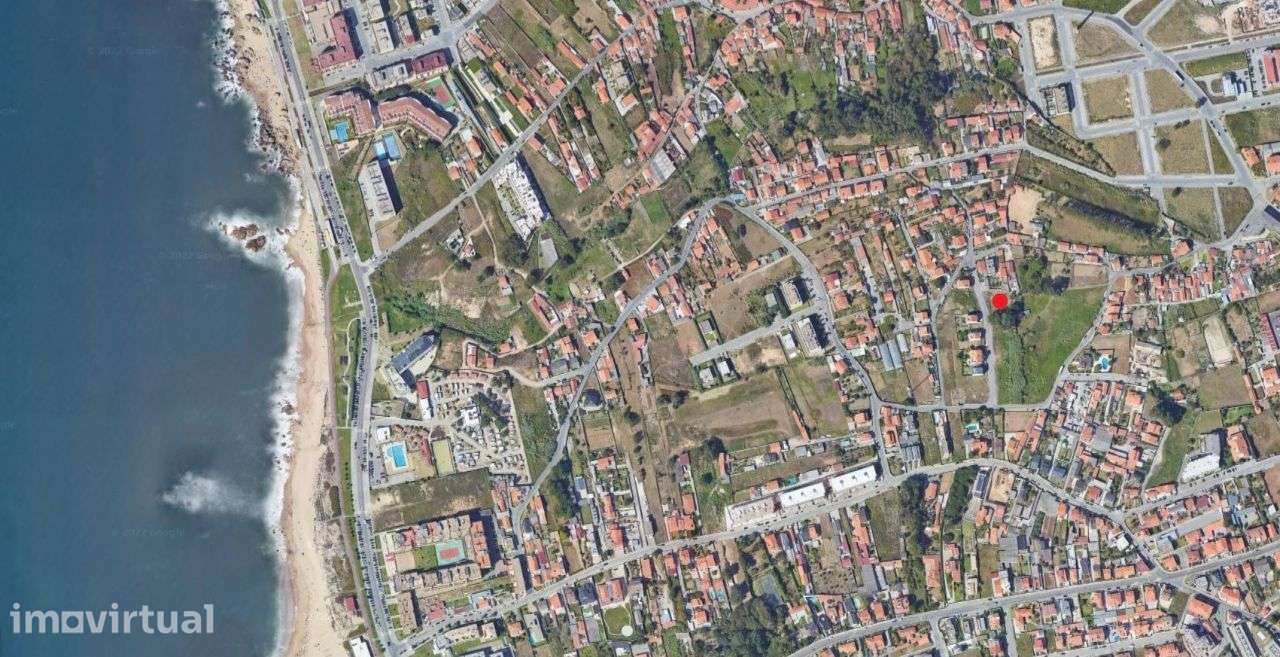Terreno | Moradia de 3 Frentes - Grande imagem: 2/2