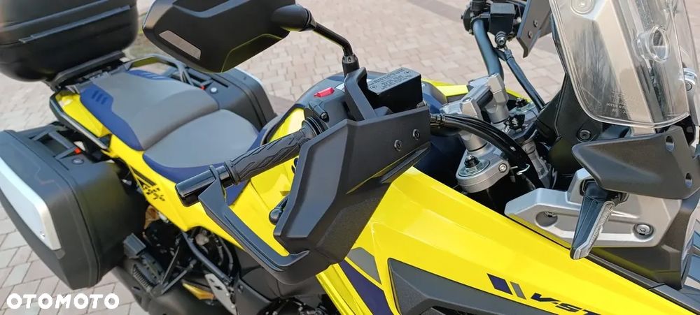 Suzuki V-STROM - 18