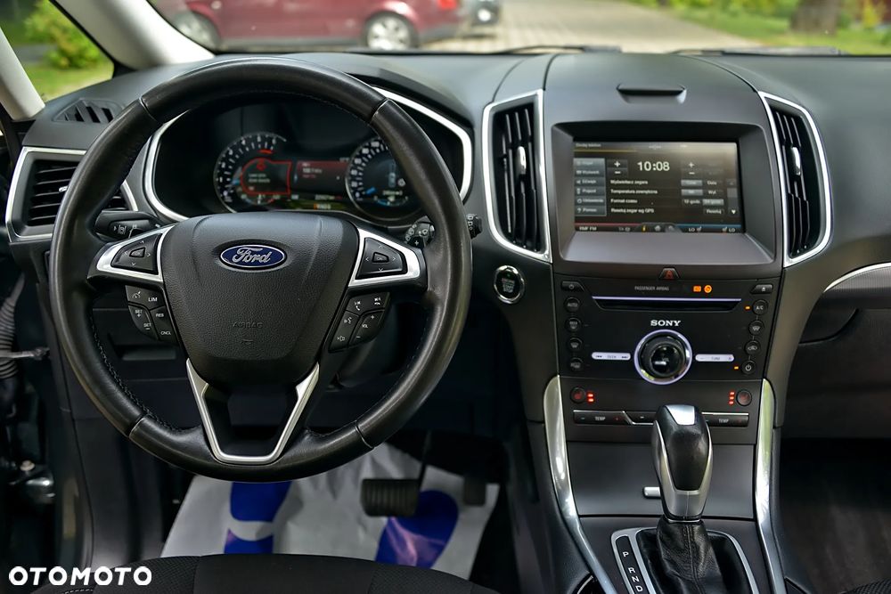 Ford S-Max 2.0 TDCi Titanium PowerShift - 38