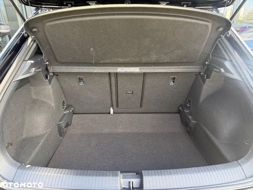 Volkswagen T-Roc - 19