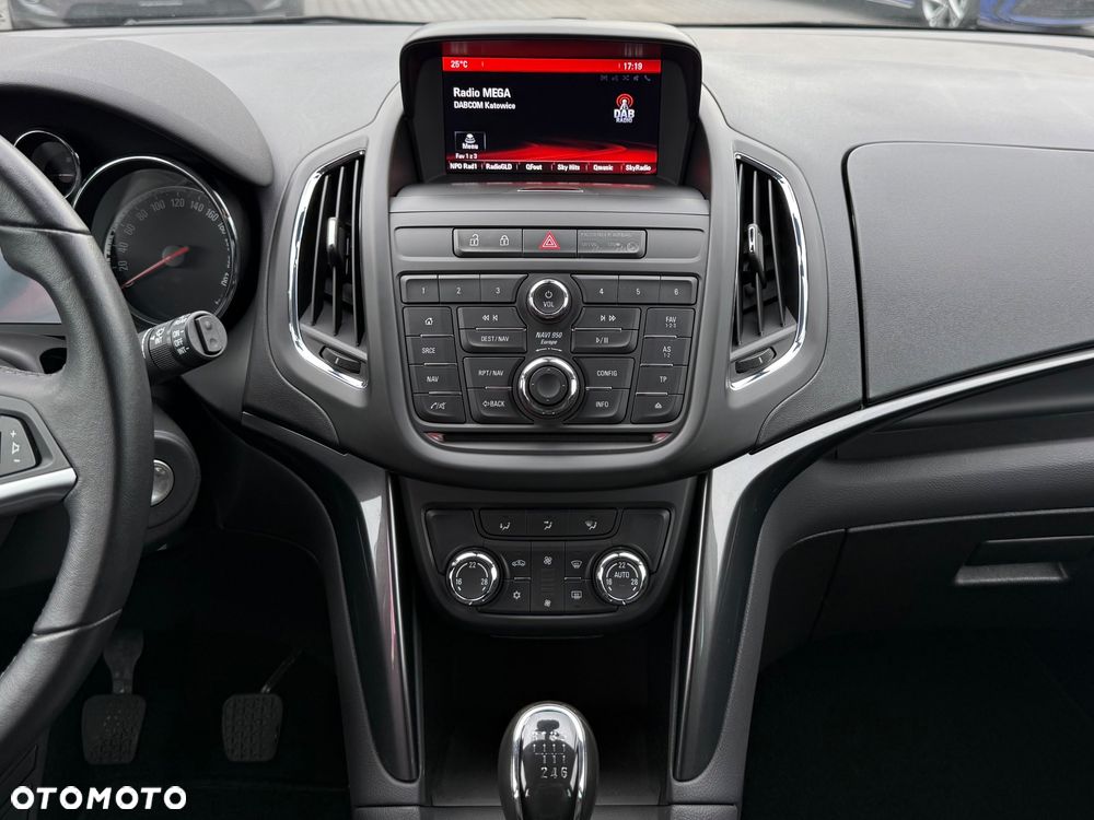 Opel Zafira 1.4 T Cosmo - 19