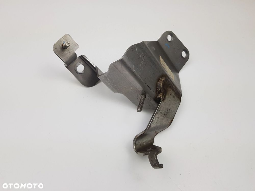 Mocowanie Uchwyt Wspornik BMW X5M X6M X7 G70 S68 4.4 V8 4A0F463 - 2