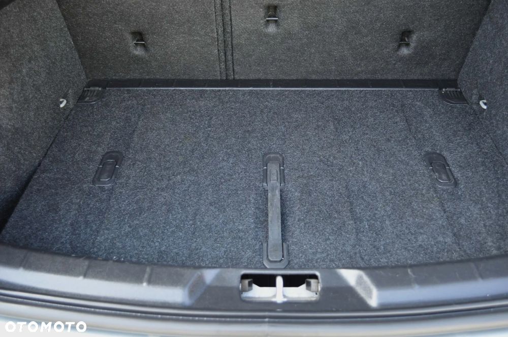 Volvo V40 D2 RDesign - 33