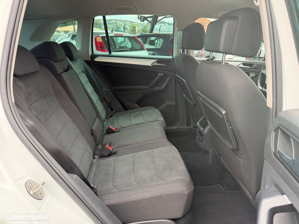 VW Tiguan 2.0 TDI SCR R-Line - 12
