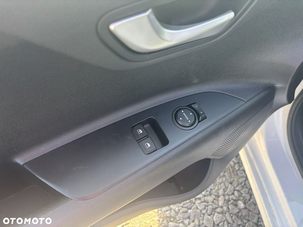 Kia Rio - 18