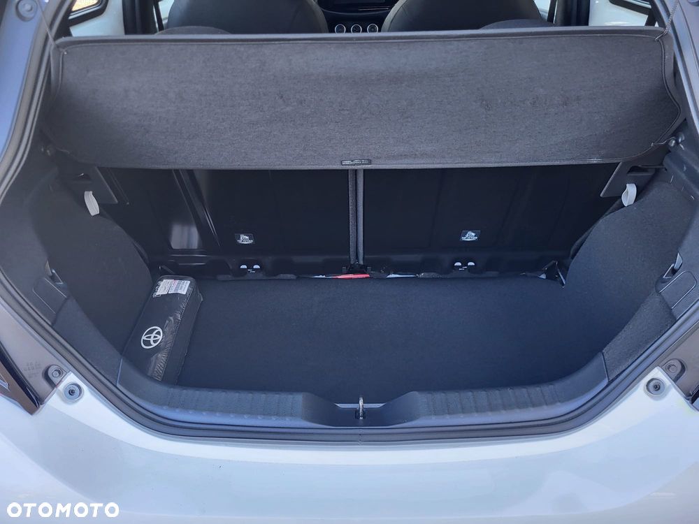 Toyota Aygo X Business Edition - 15
