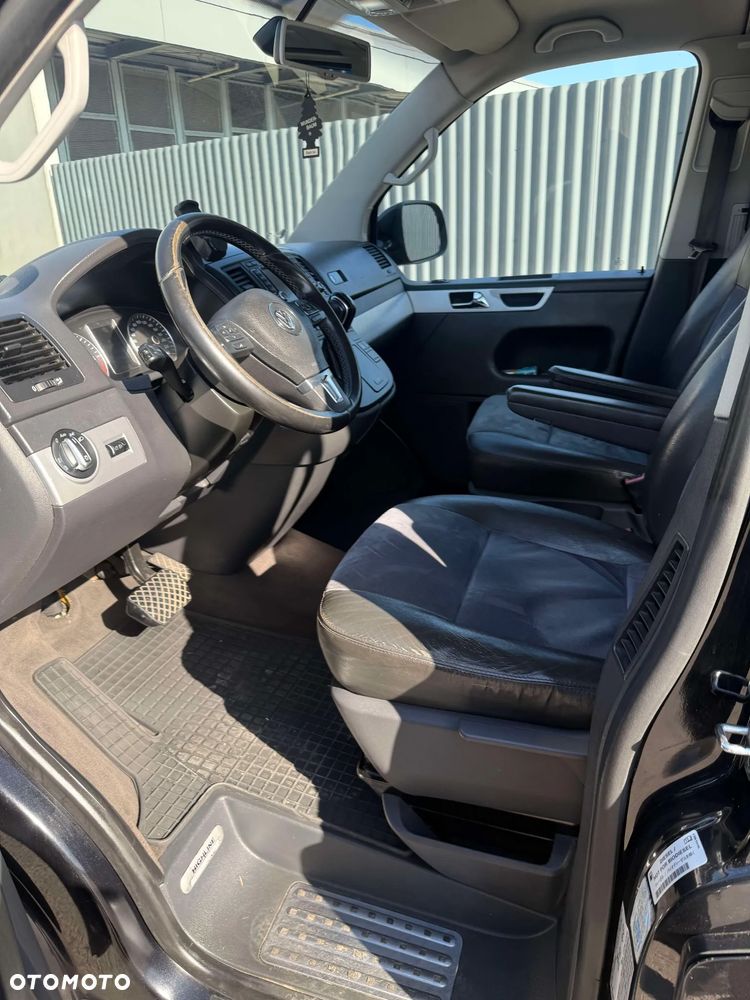 Volkswagen Multivan - 15