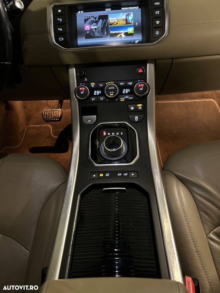 Land Rover Range Rover Evoque - 24