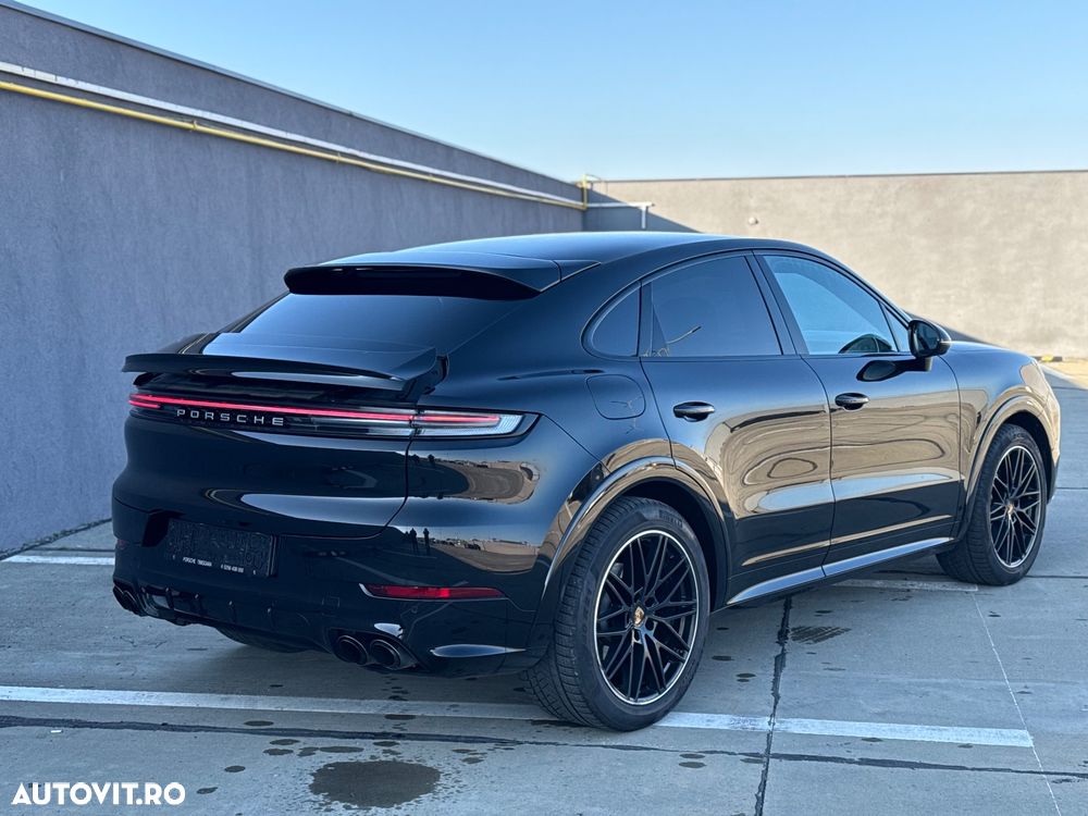 Porsche Cayenne Coupe - 3