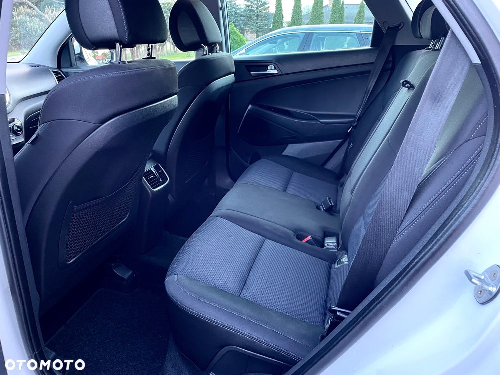 Hyundai Tucson blue 1.6 GDi 2WD Navi - 10