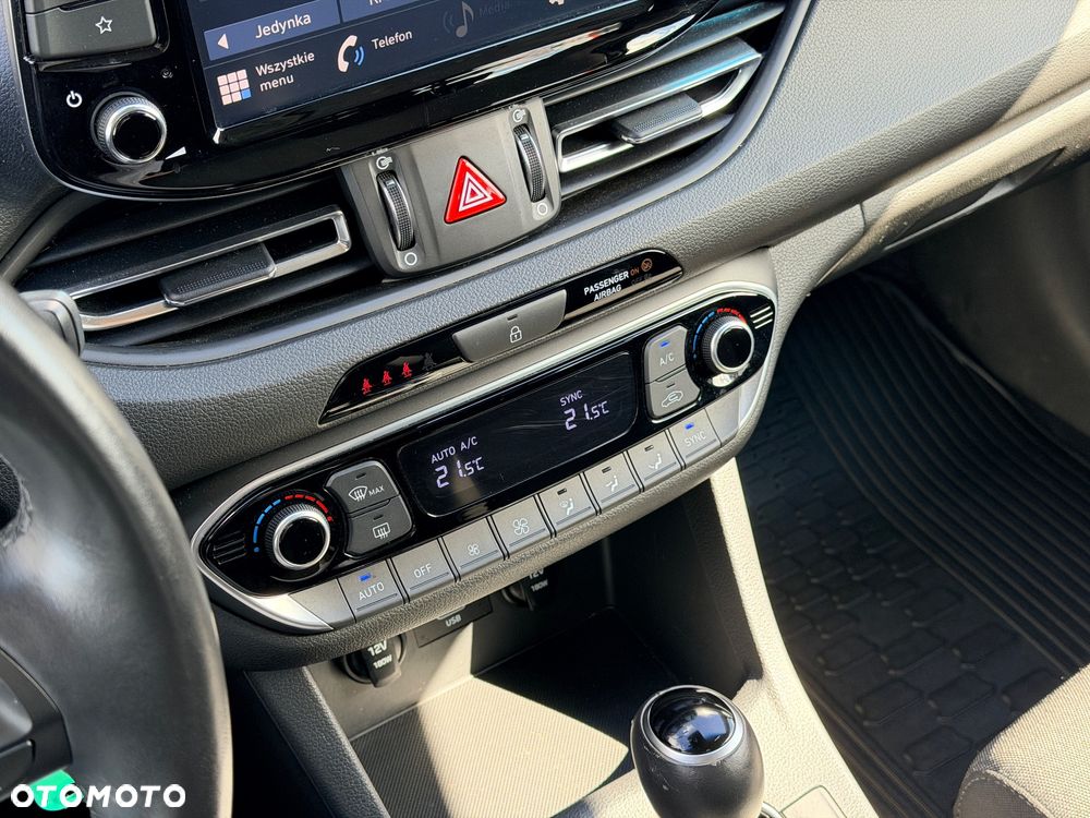 Hyundai i30 1.5 T-GDI 48V Comfort DCT - 19