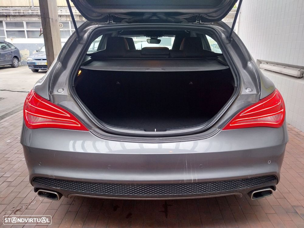 Mercedes-Benz CLA 180 d Shooting Brake AMG Line - 10