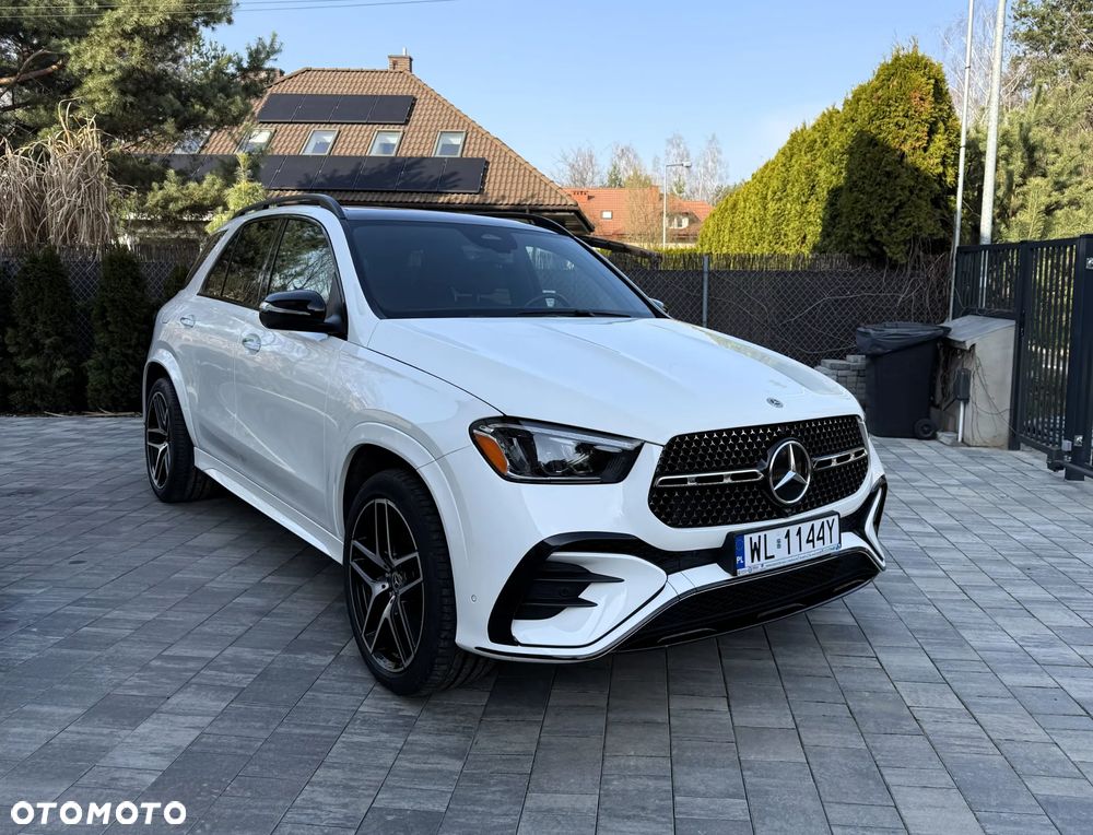 Mercedes-Benz GLE - 1